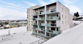 Økern/Bjerke: 2-roms med balkong fra 2008 – Sentralt*Nær T-bane – Trappefri adkomst – À-konto fyring/varmtvann/strøm inkl.