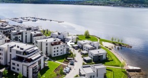 Engersand Havn: Påkostet 6-roms toppleilighet*Fantastisk panorama fjordutsikt*2 terrasser på 120 kvm*2 garasjer*Heis*