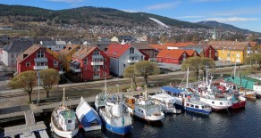 Gyldenløve Brygge – Storslagen toppleilighet ved vannkanten – Terrasse – Utsikt – Garasjeleie – Unik takhøyde – Peis