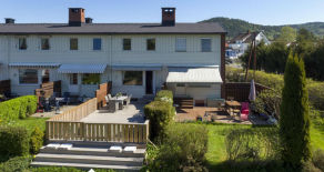 Haskoll- Tiltalende rekkehus med solrik terrasse, flott utsyn, barnevennlig fellesområde og parkering i garasje.